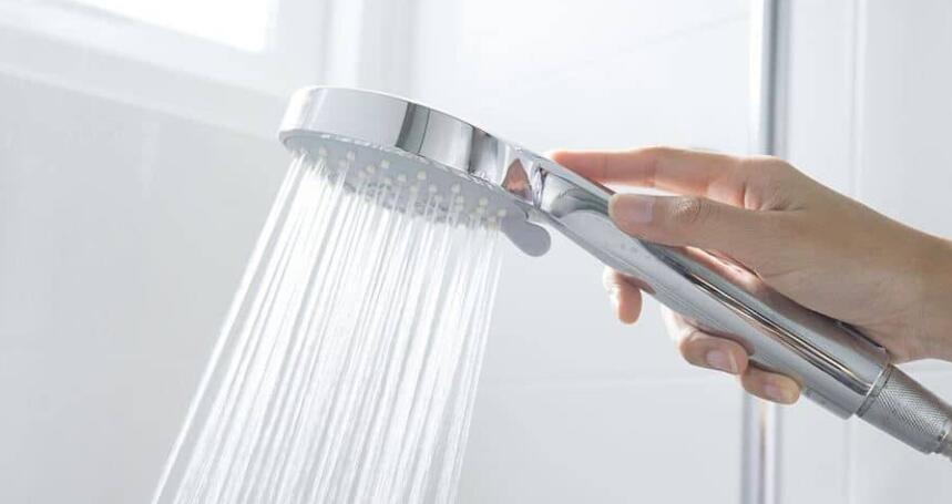 high end shower head with high pressure